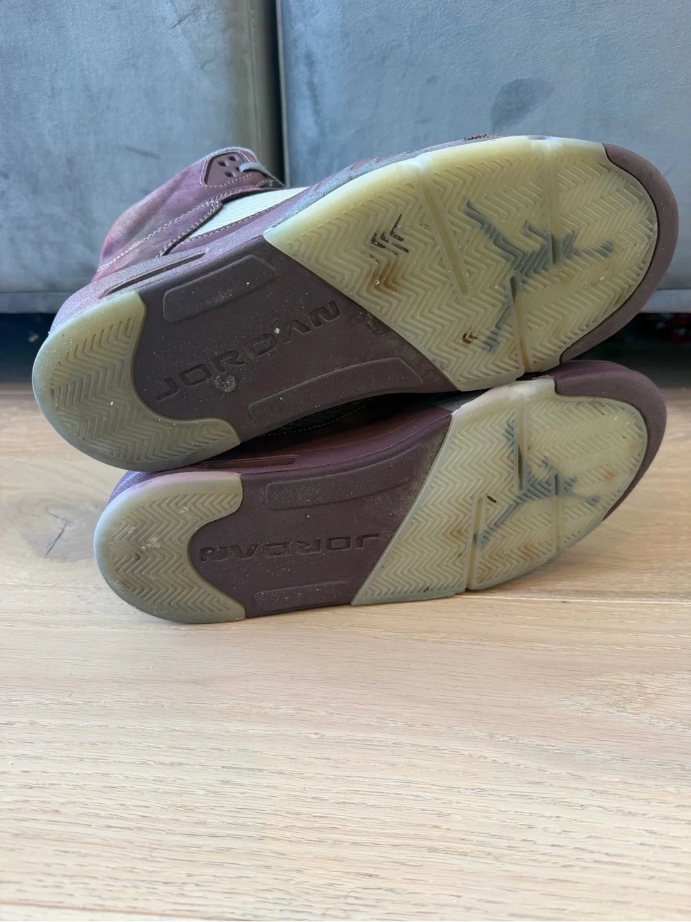 Air Jordan retro 5 burgundy sz 13 DZ4131-600 2023